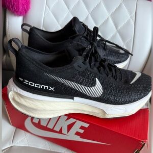 Nike ZoomX Women’s Black and White Athletic Shoes